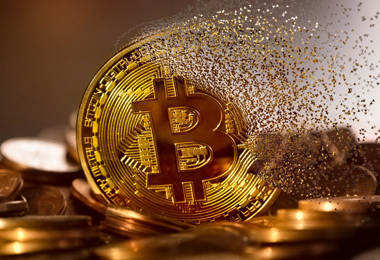 马斯克回归特斯拉、减少DOGE工作！TSLA与狗狗币双双暴涨