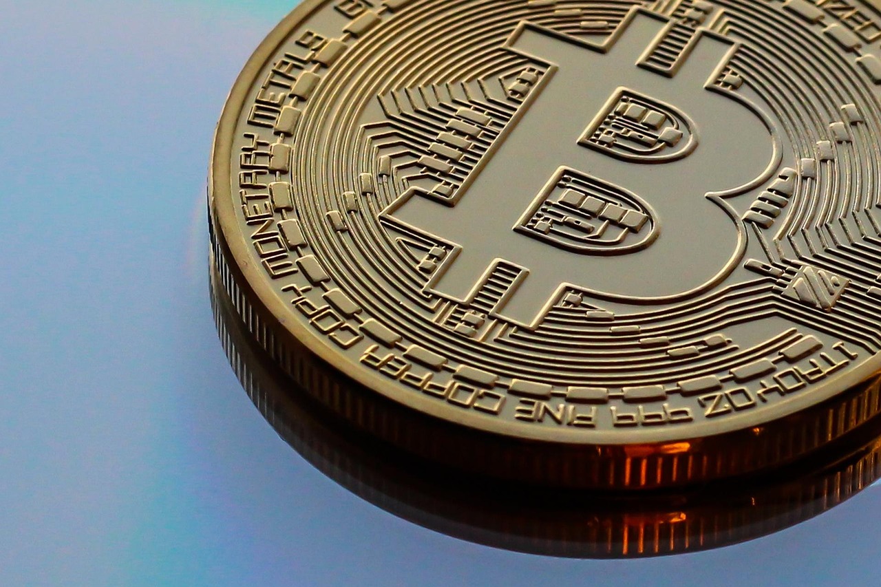 比特币减半满周年、涨逾三成！机构进场加速牛市
